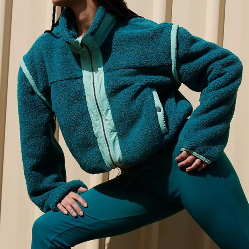 Free People Mountain courtside zip fleece jacket Pacific Combo EUC